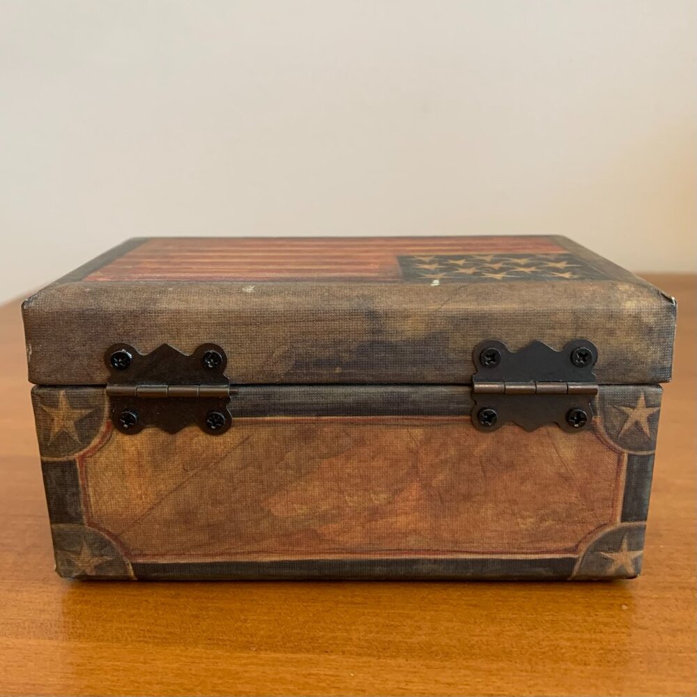 Vintage Lang Bob's Boxes 1776 Old Glory V Hinged Keepsake Box - Picture 3 of 6